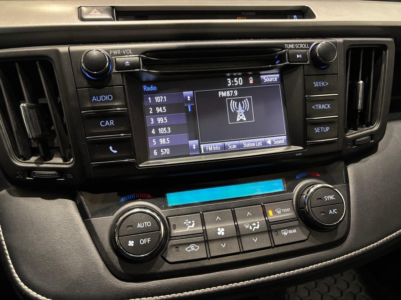 2016 Toyota RAV4 XLE Photo