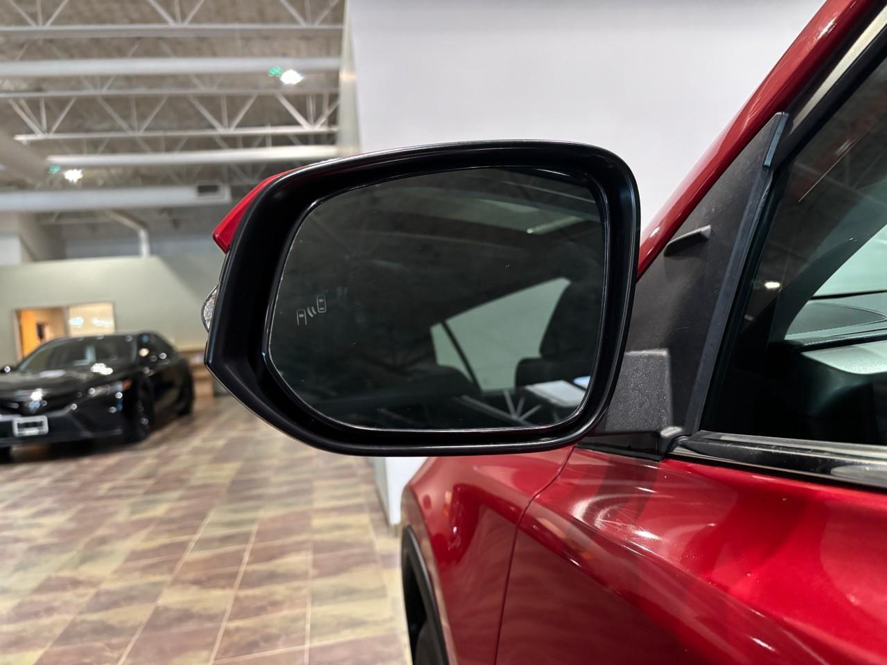 2016 Toyota RAV4 XLE Photo