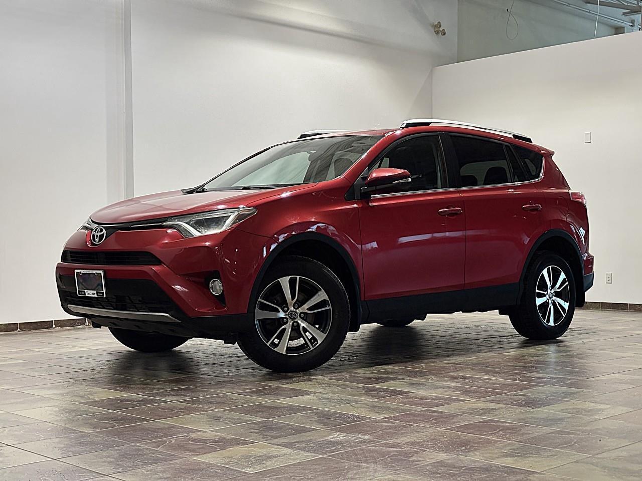 2016 Toyota RAV4 XLE Photo