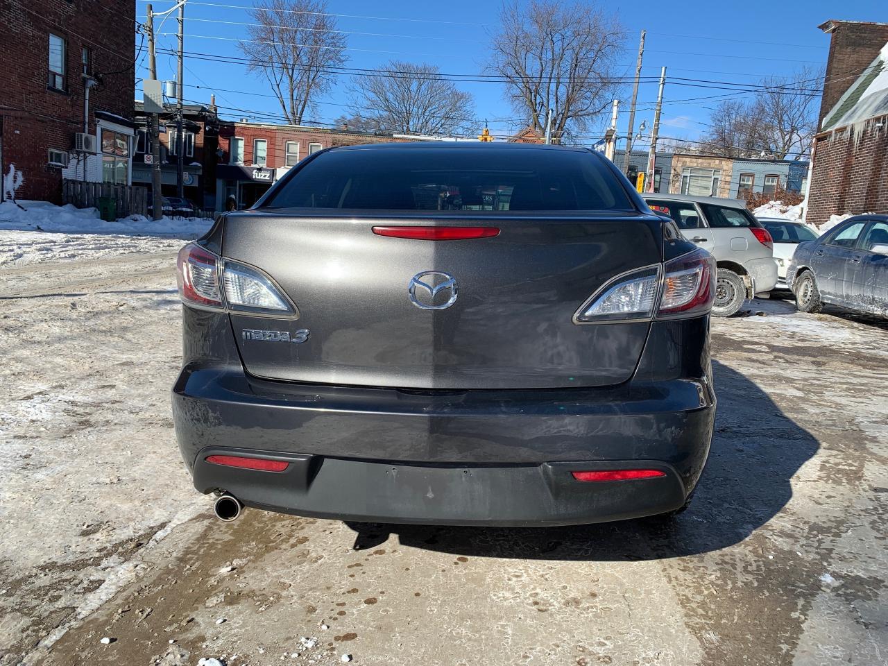 2011 Mazda MAZDA3 4dr Sdn Auto GS Photo3