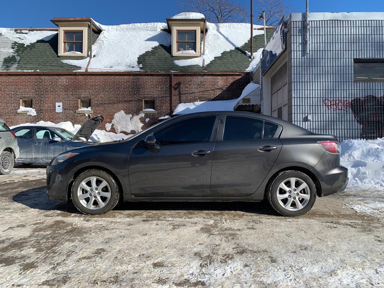 2011 Mazda MAZDA3 4dr Sdn Auto GS Photo