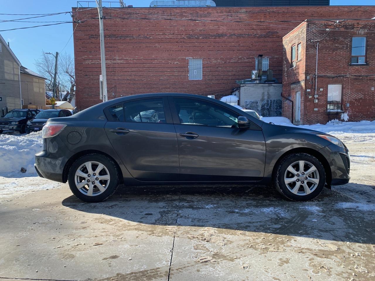 2011 Mazda MAZDA3 4dr Sdn Auto GS Photo