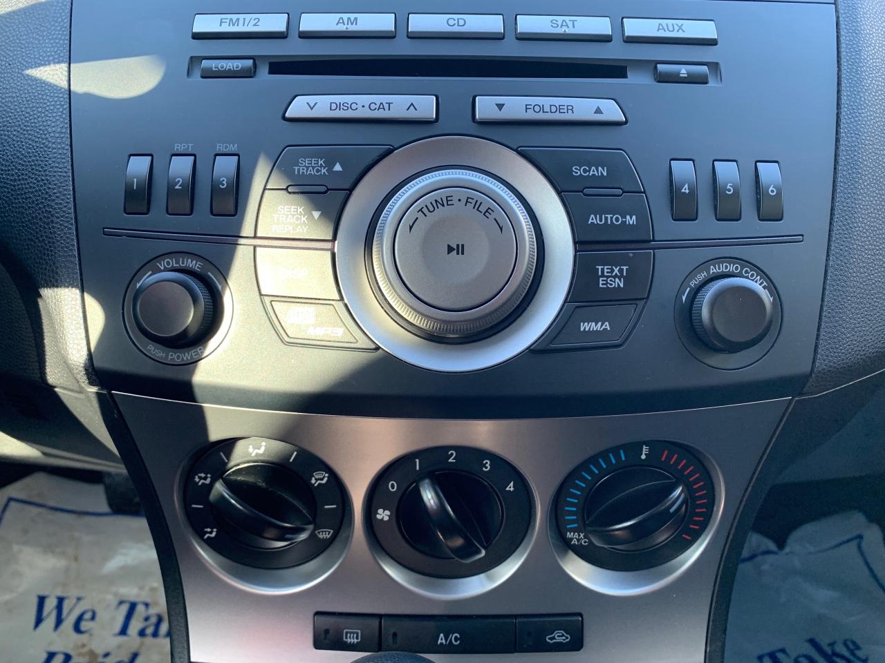 2011 Mazda MAZDA3 4dr Sdn Auto GS Photo