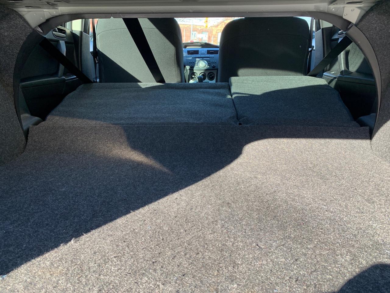 2011 Mazda MAZDA3 4dr Sdn Auto GS Photo