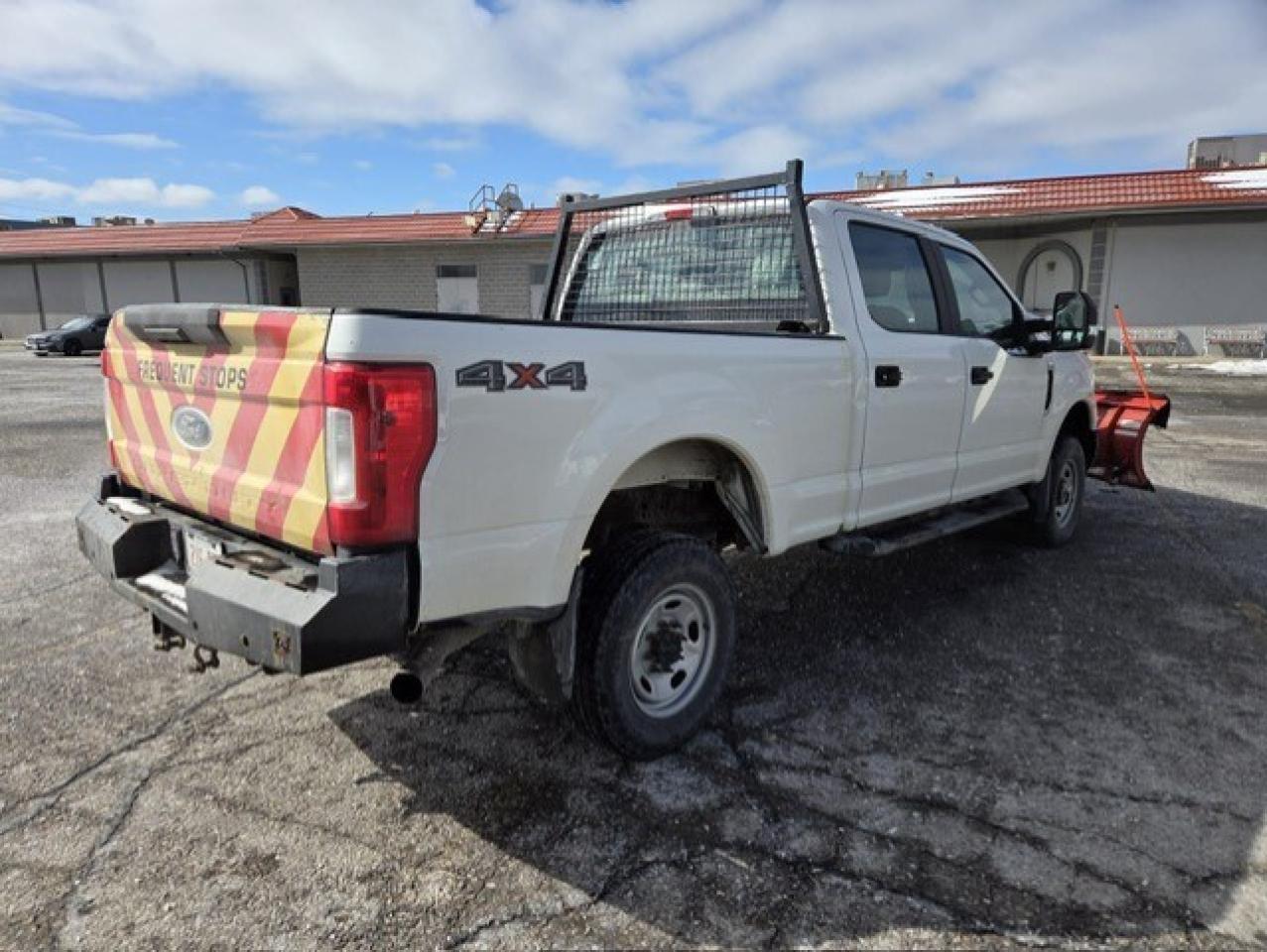 2017 Ford F-250 4WD WESTERN SNOW PLOW-CREW CAB-SHORT BOX-CERTIFIED Photo