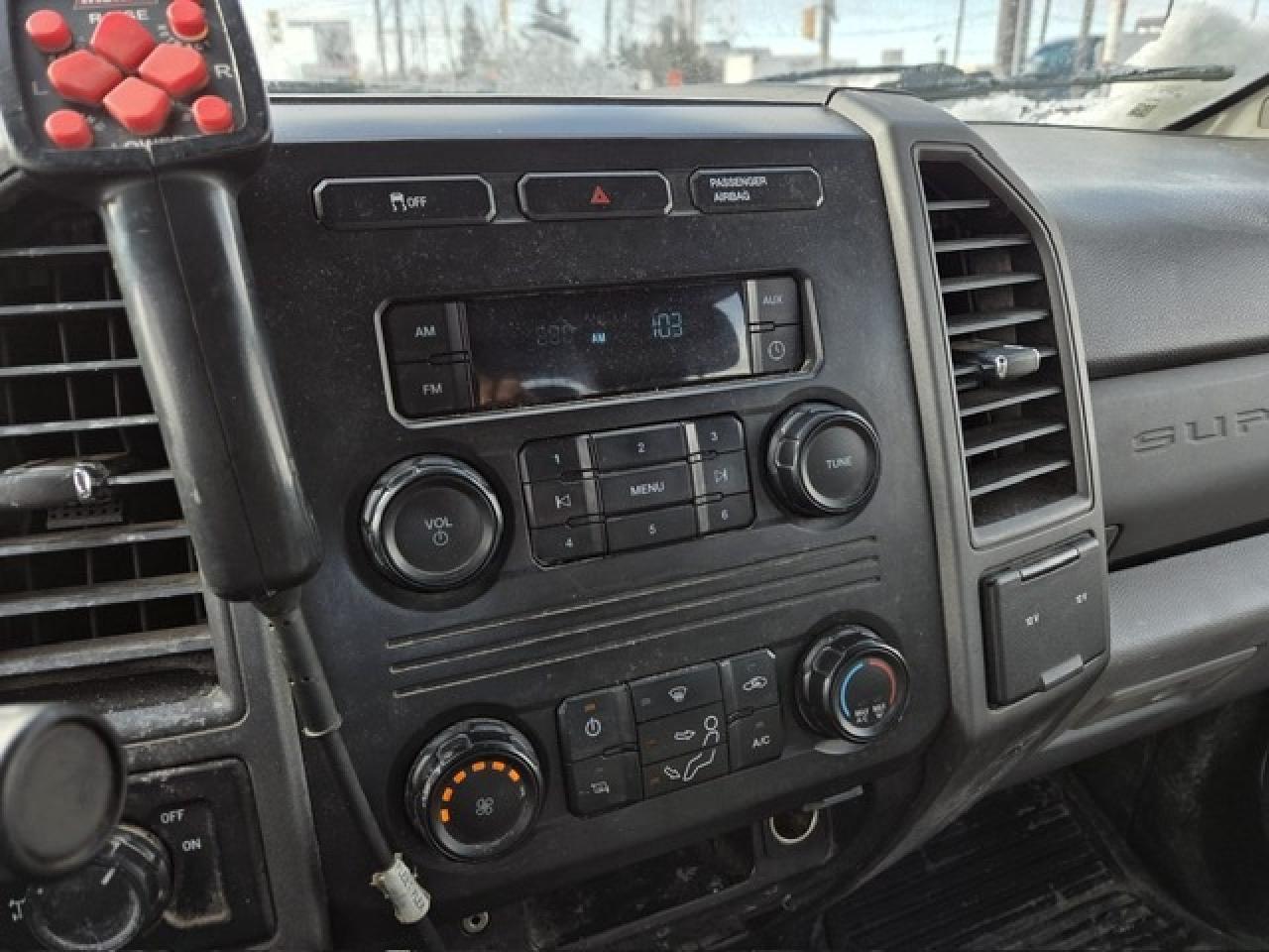 2017 Ford F-250 4WD WESTERN SNOW PLOW-CREW CAB-SHORT BOX-CERTIFIED Photo