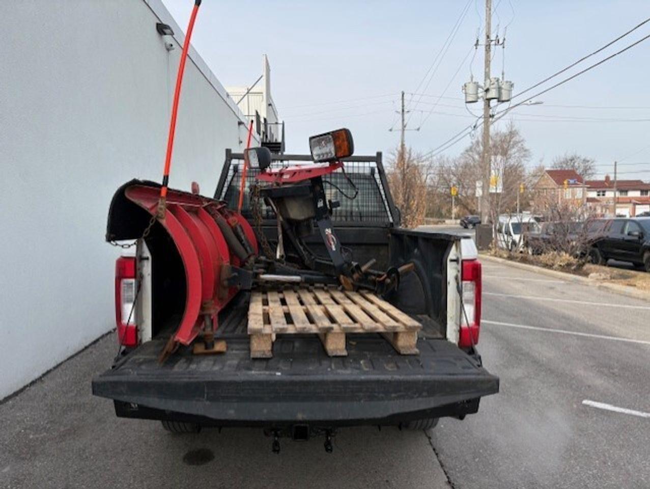 2017 Ford F-250 4WD WESTERN SNOW PLOW-CREW CAB-SHORT BOX-CERTIFIED Photo