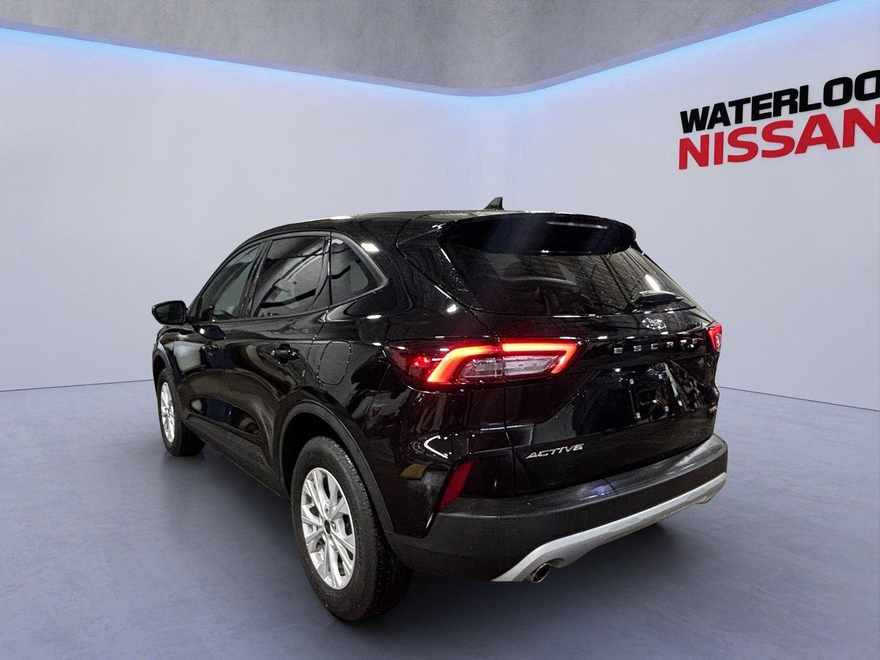 2025 Ford Escape Active Photo2