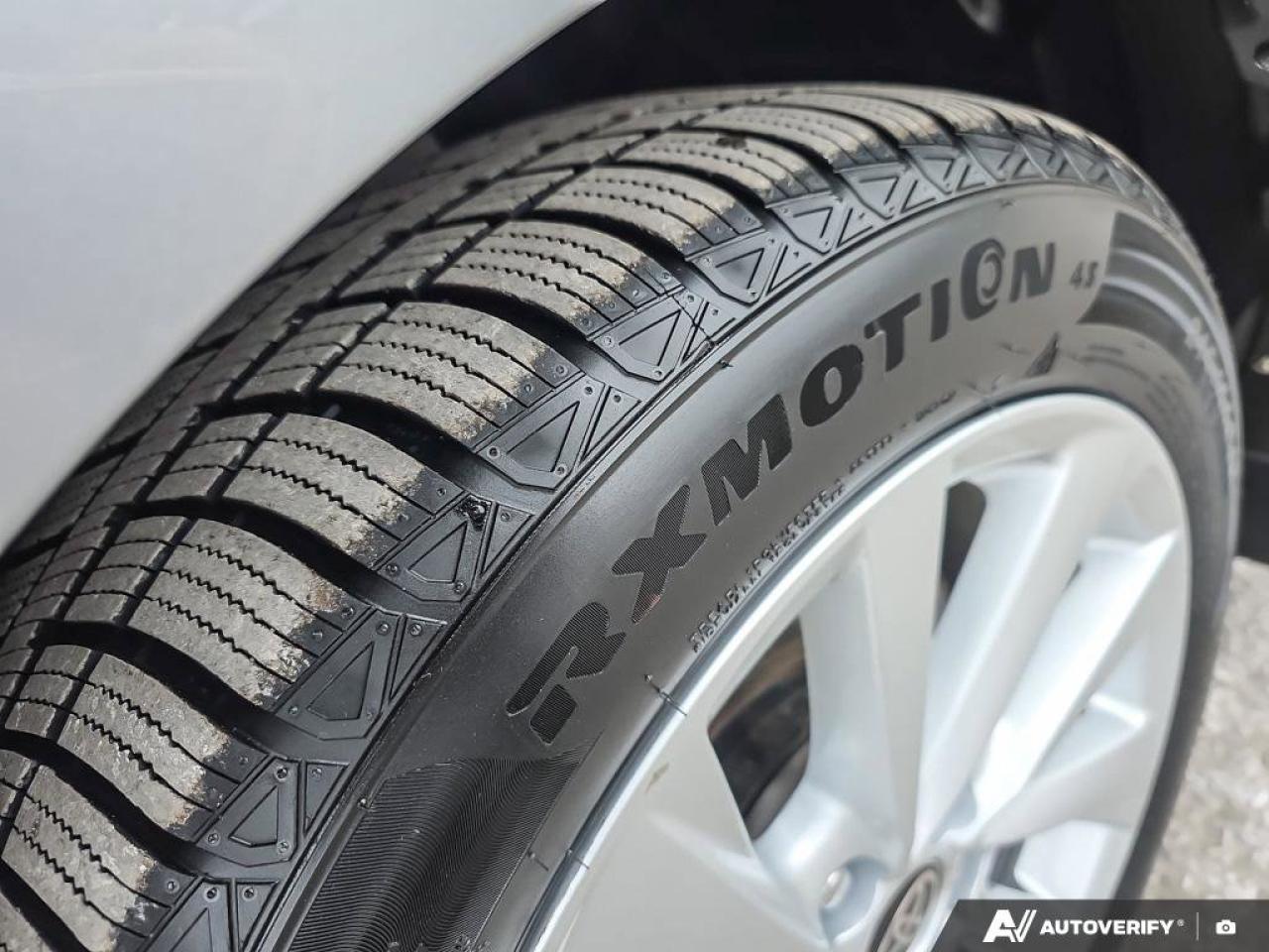 2024 Toyota Camry SE Photo