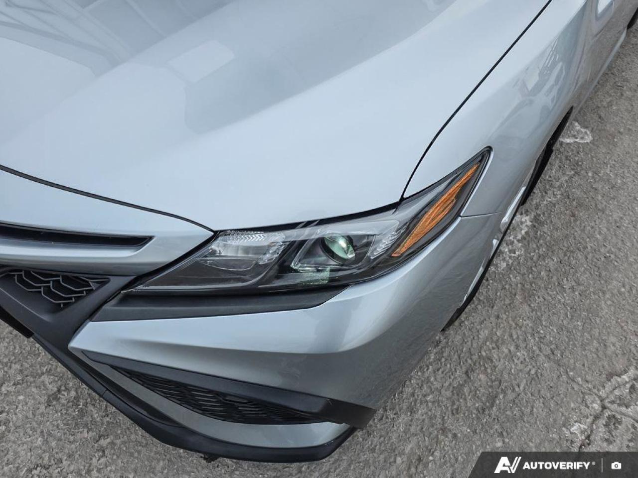 2024 Toyota Camry SE Photo