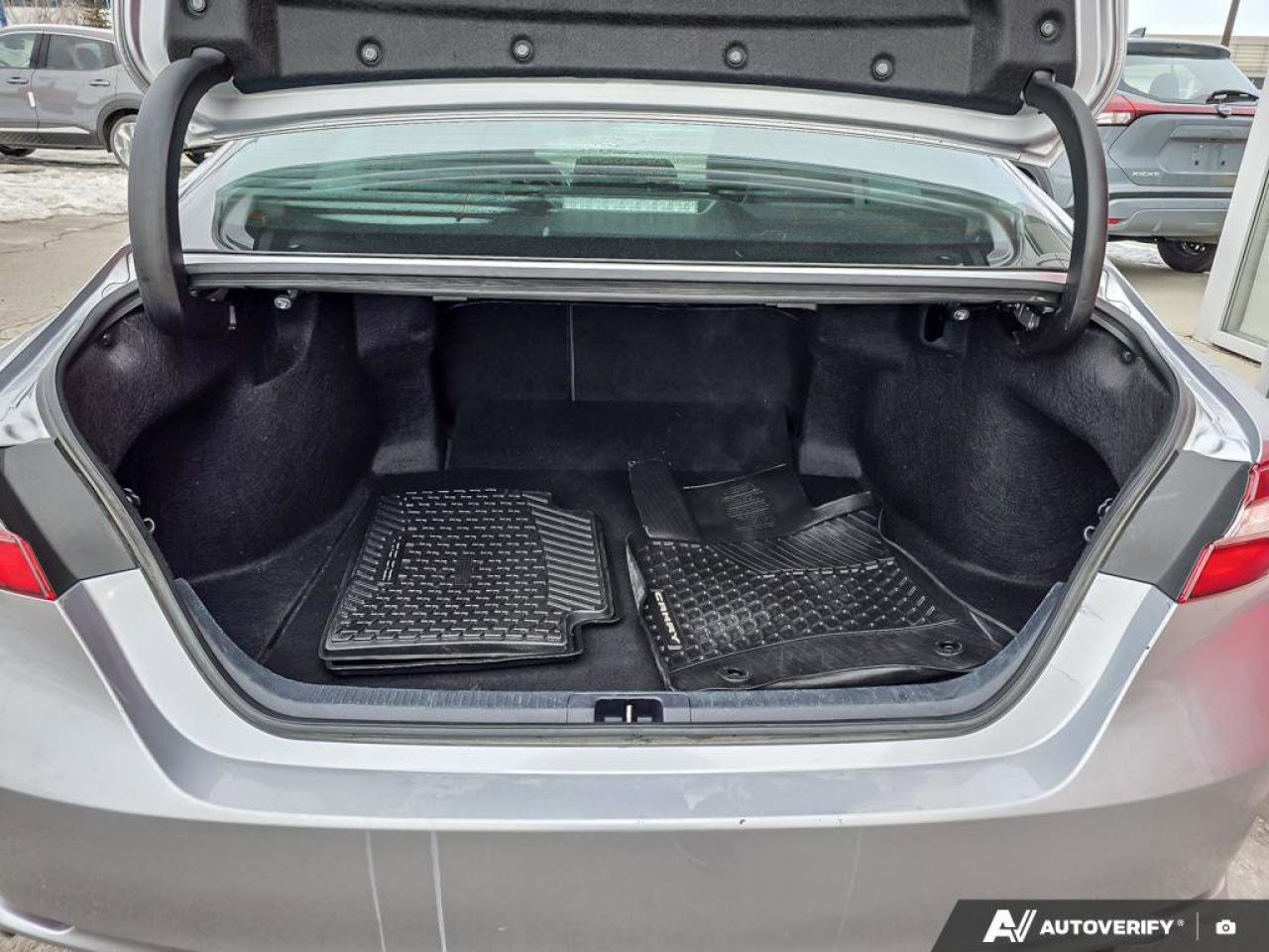 2024 Toyota Camry SE Photo