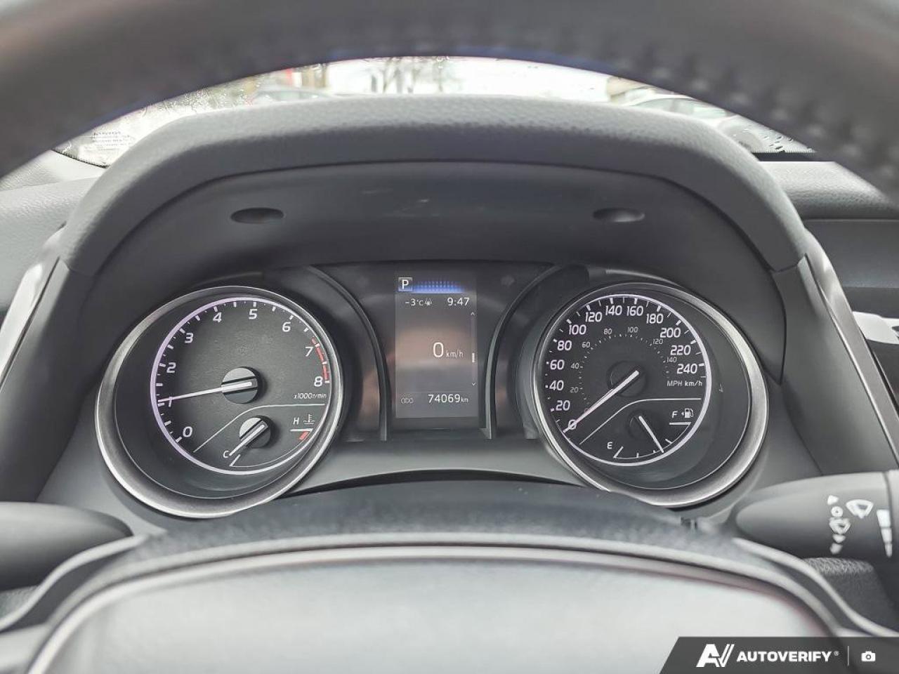 2024 Toyota Camry SE Photo