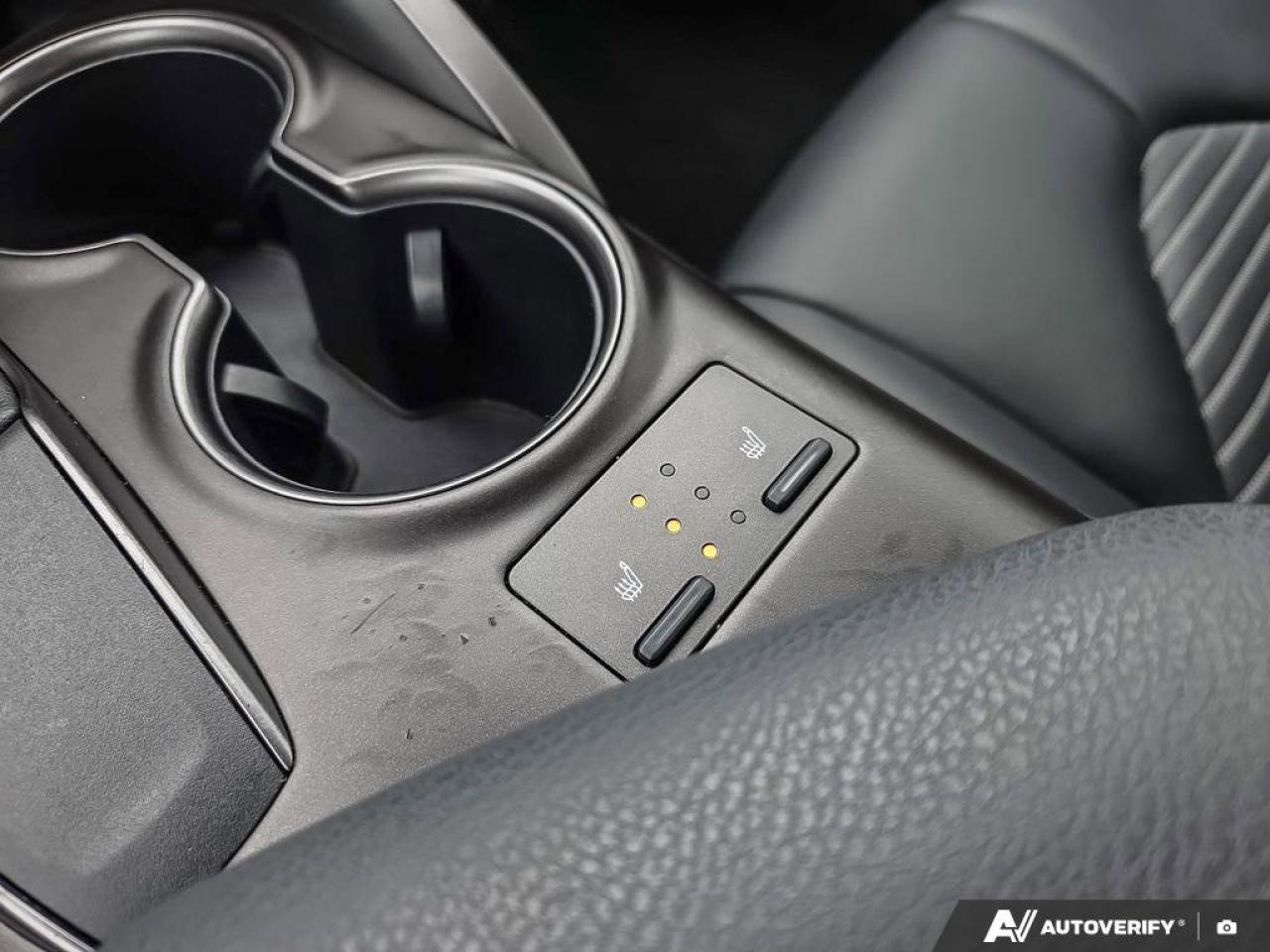 2024 Toyota Camry SE Photo