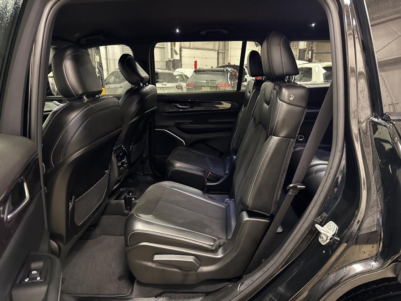 2022 Jeep Grand Cherokee L ALTITUDE Photo