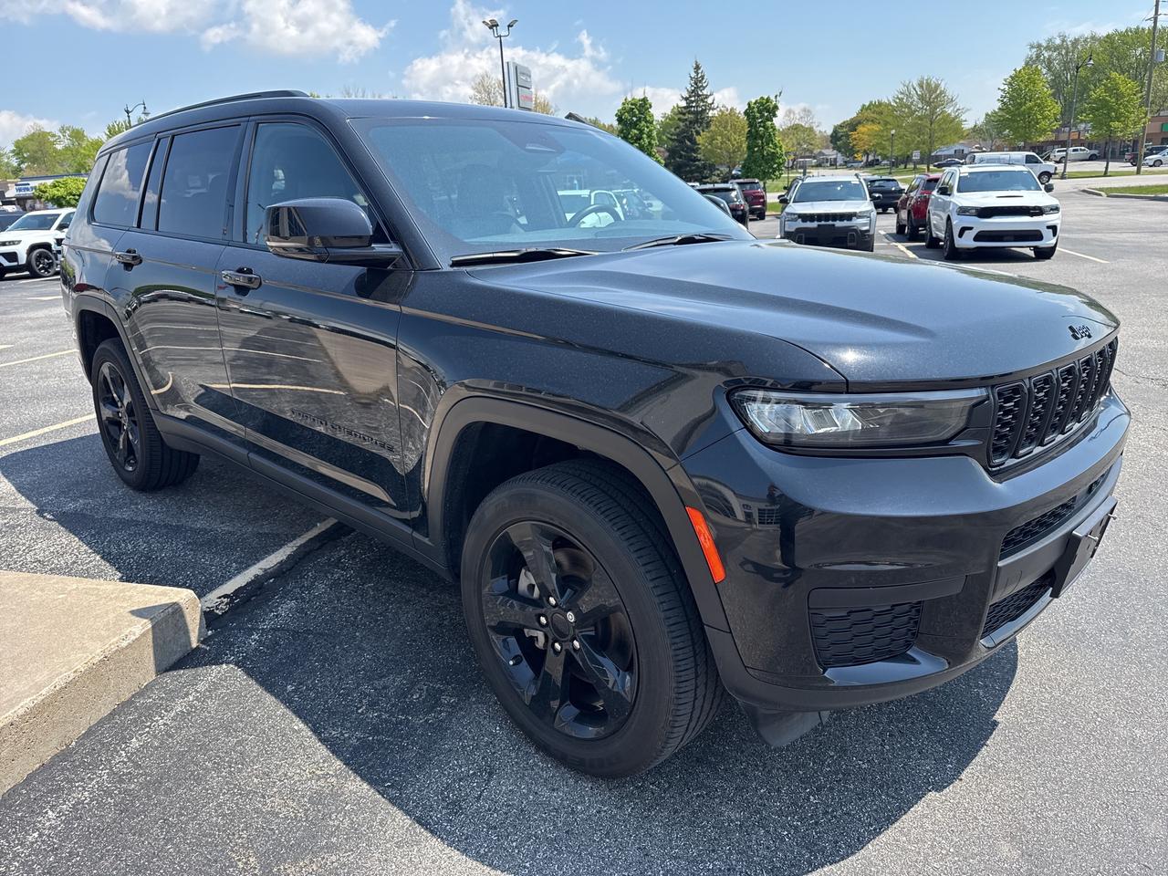 2022 Jeep Grand Cherokee L ALTITUDE Photo3