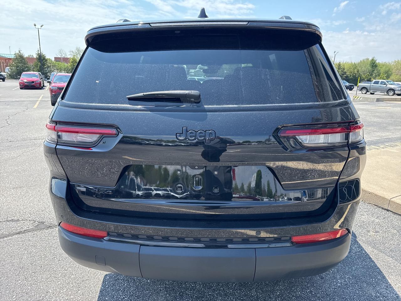 2022 Jeep Grand Cherokee L ALTITUDE Photo
