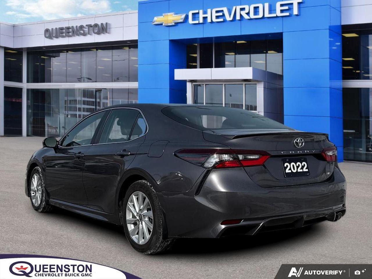 2022 Toyota Camry SE Auto   APPLE CARPLAY   HTD SEATS   REAR CAM Photo