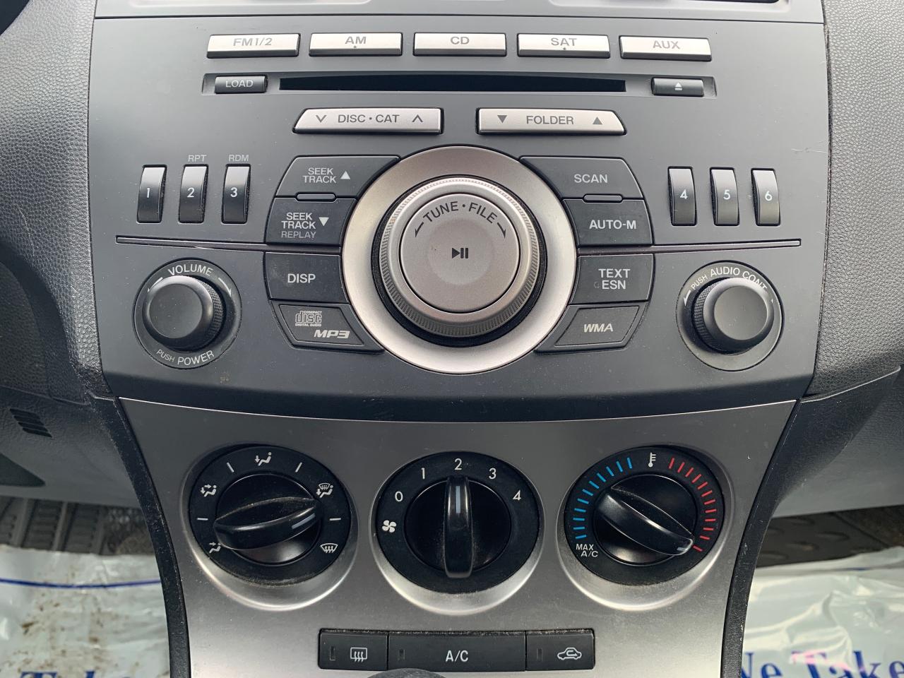 2011 Mazda MAZDA3 4dr HB Sport Auto GX Photo