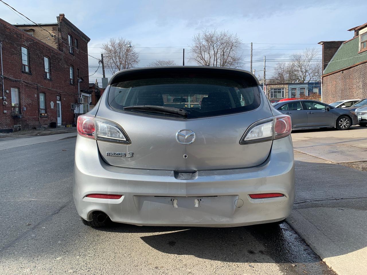 2011 Mazda MAZDA3 4dr HB Sport Auto GX Photo