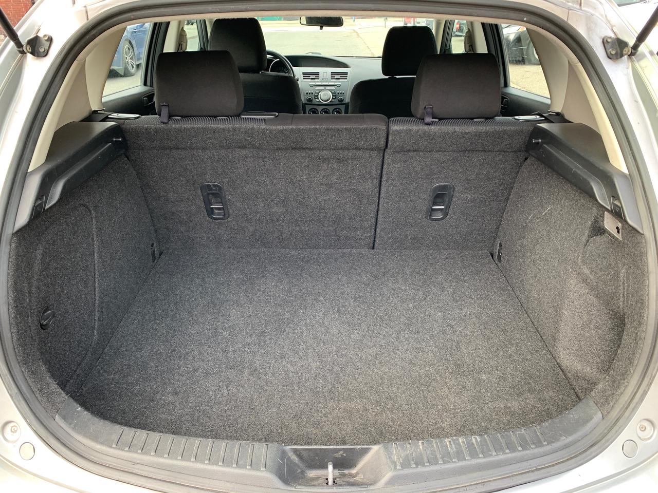 2011 Mazda MAZDA3 4dr HB Sport Auto GX Photo