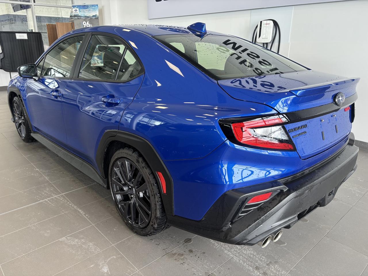 2025 Subaru WRX SPORT  VERY LOW KM   2 SETS OF TIRES   CLEANCARFAX Photo4