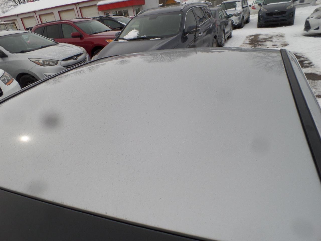 2010 Hyundai Accent 4dr Sdn Auto GL Photo