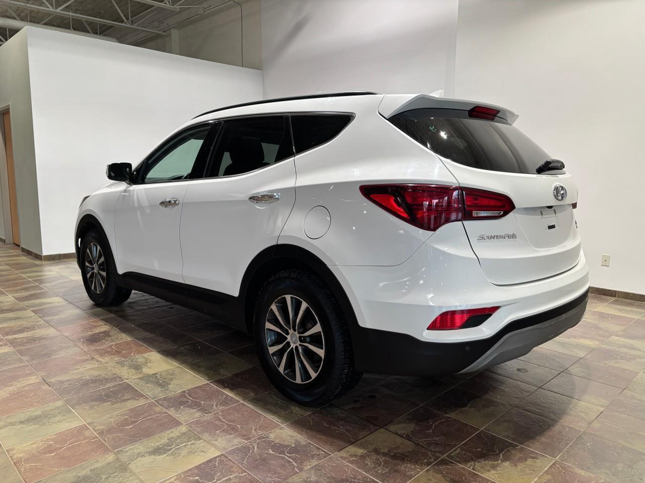 2018 Hyundai Santa Fe Sport 2.4 Luxury Photo