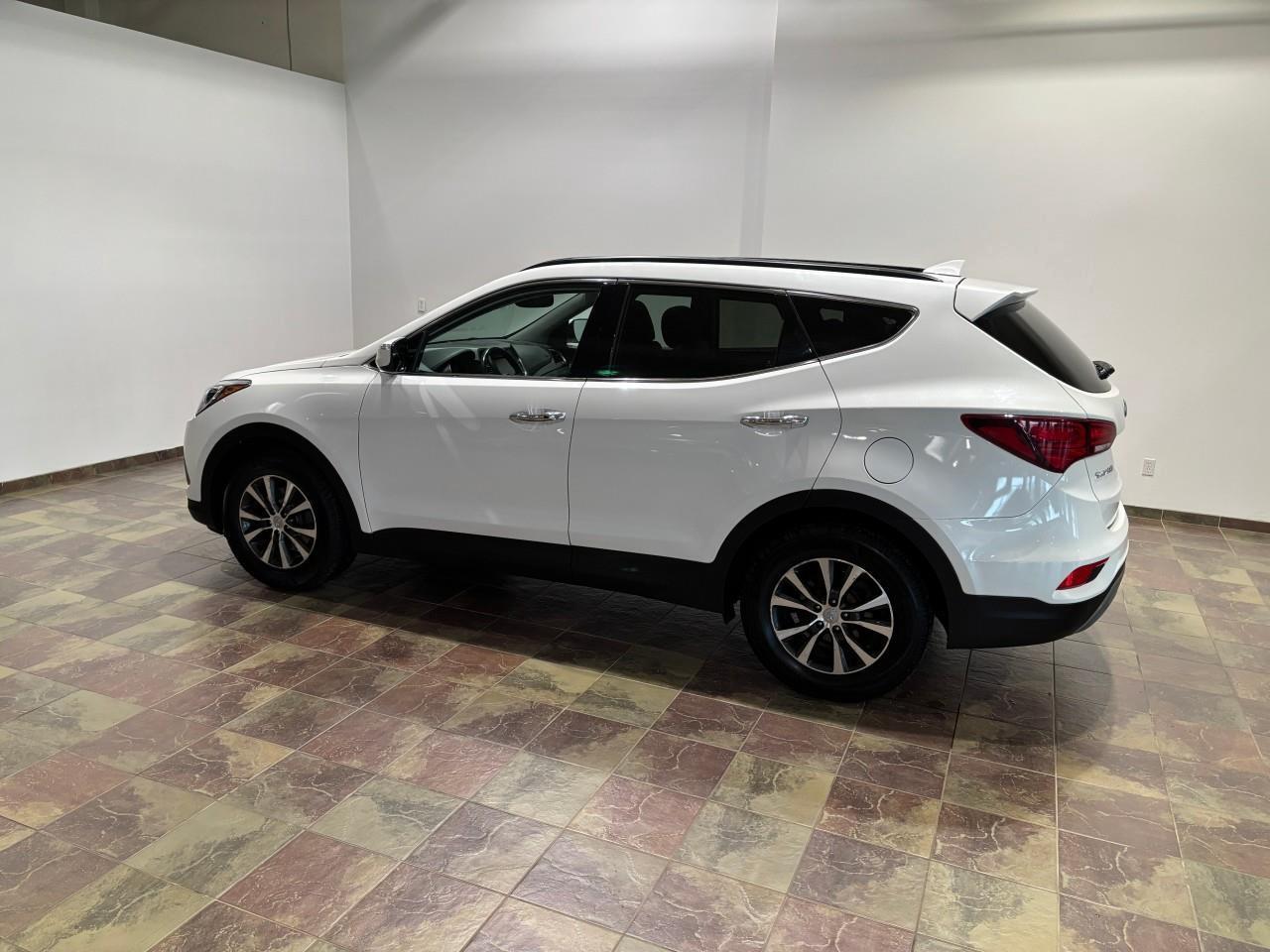 2018 Hyundai Santa Fe Sport 2.4 Luxury Photo