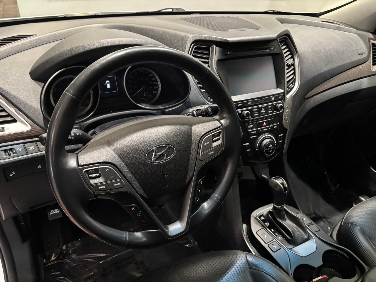 2018 Hyundai Santa Fe Sport 2.4 Luxury Photo