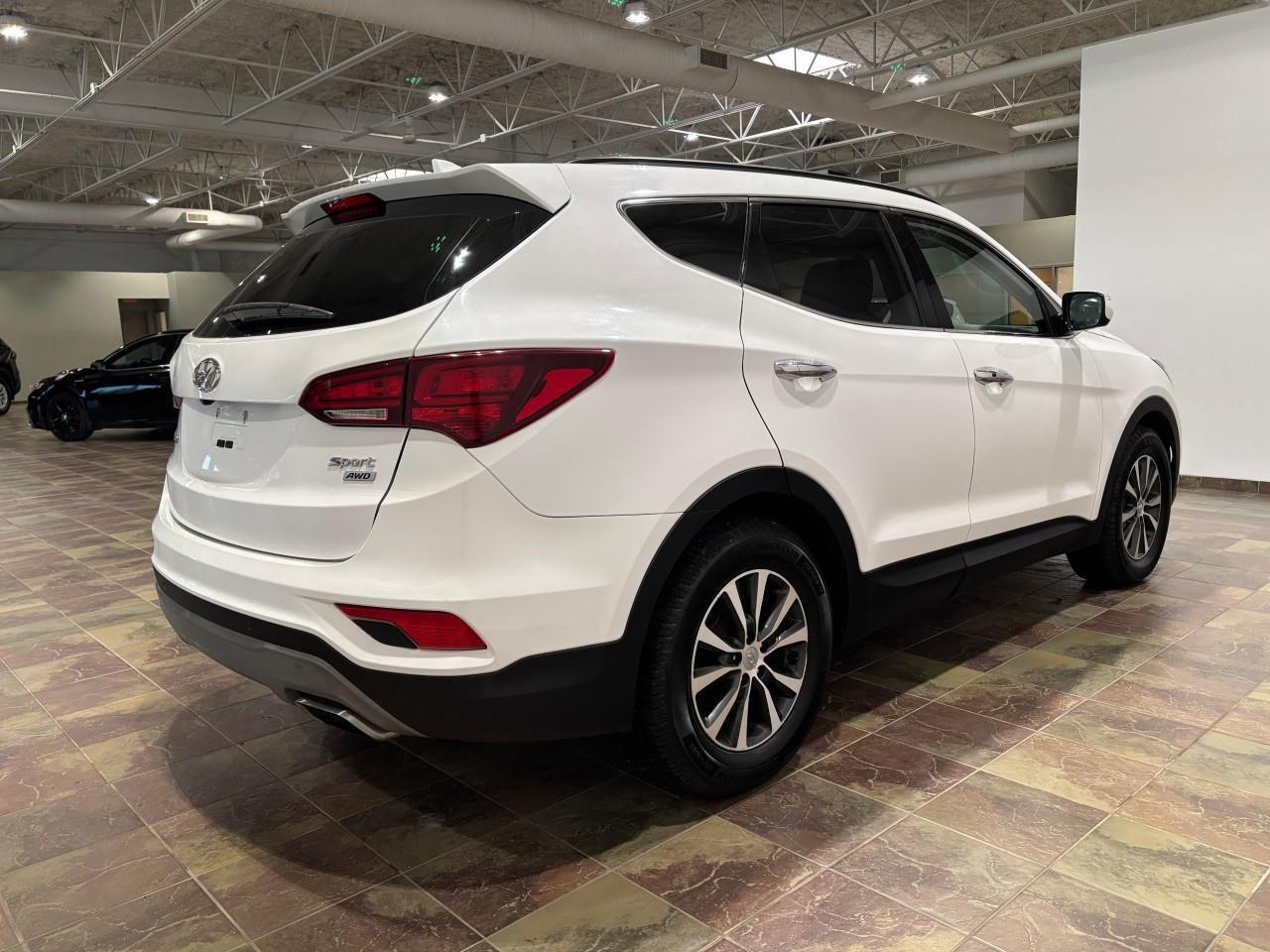 2018 Hyundai Santa Fe Sport 2.4 Luxury Photo
