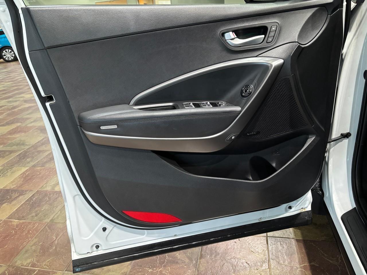 2018 Hyundai Santa Fe Sport 2.4 Luxury Photo