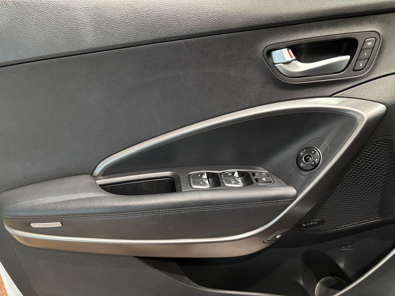 2018 Hyundai Santa Fe Sport 2.4 Luxury Photo