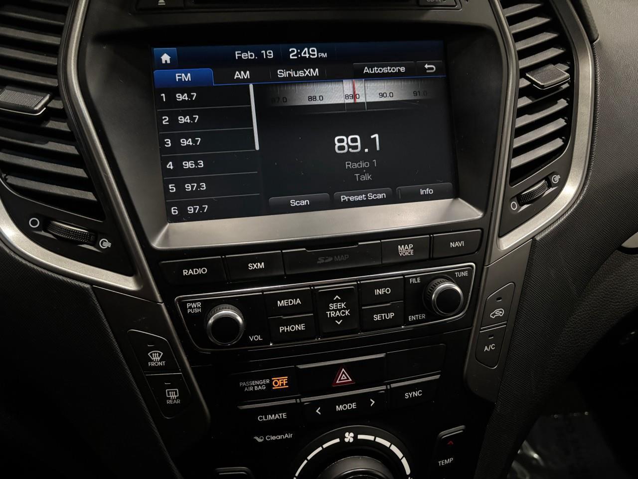 2018 Hyundai Santa Fe Sport 2.4 Luxury Photo