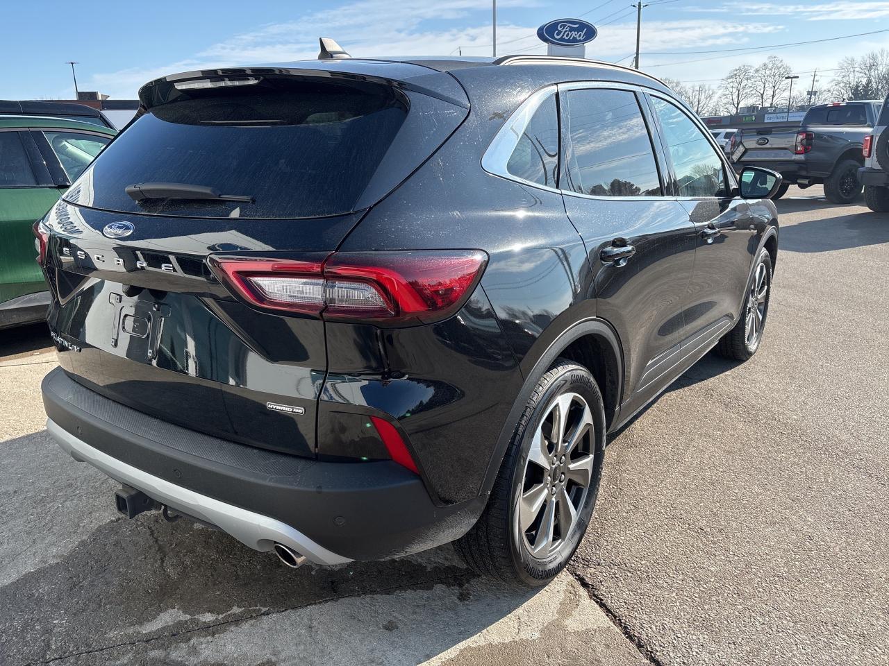 2023 Ford Escape Platinum Photo