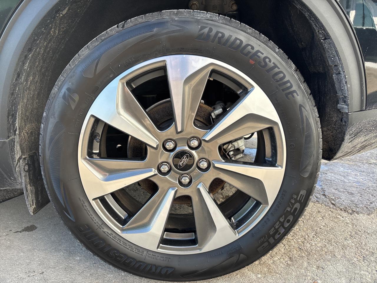 2023 Ford Escape Platinum Photo