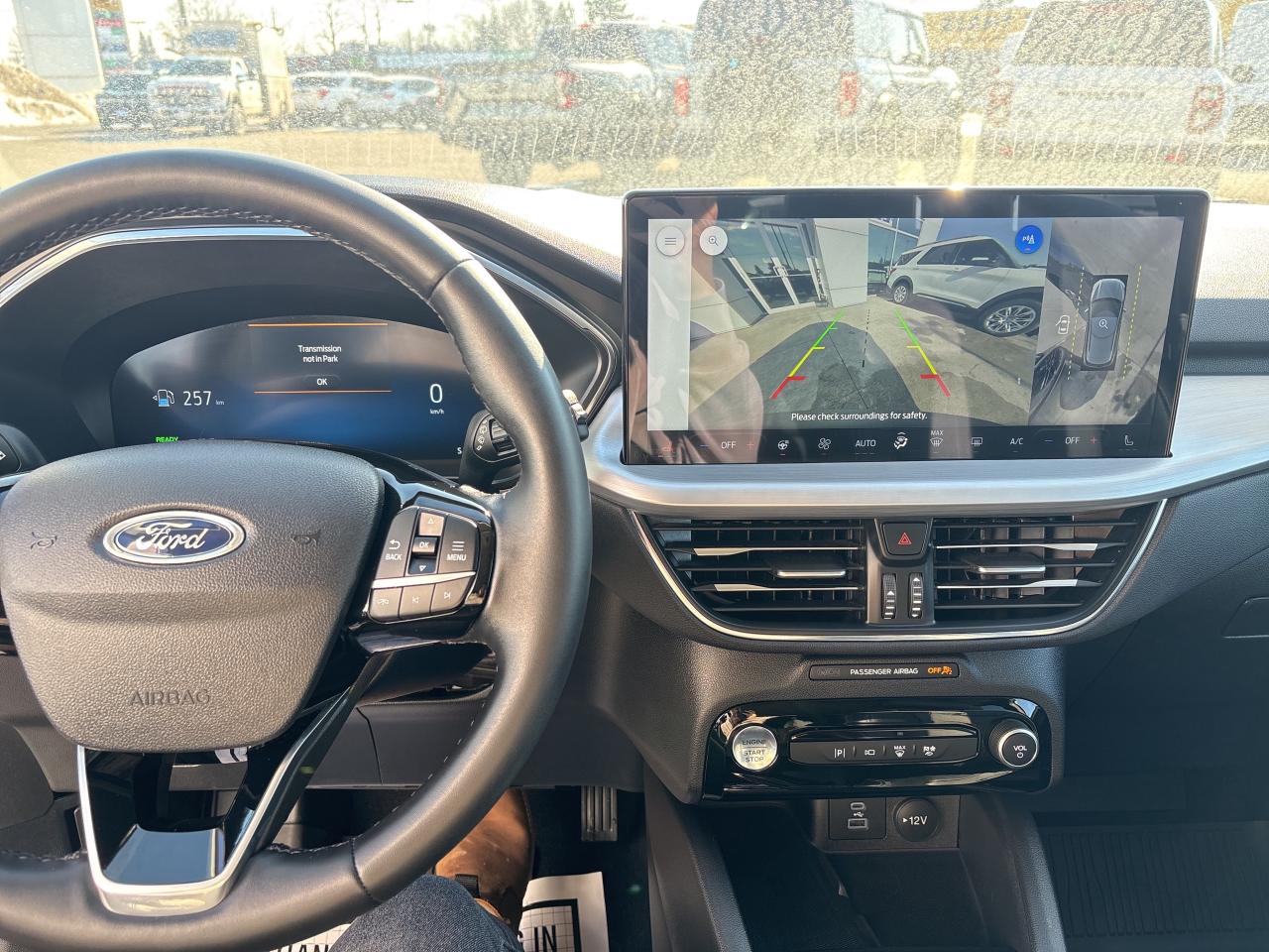 2023 Ford Escape Platinum Photo