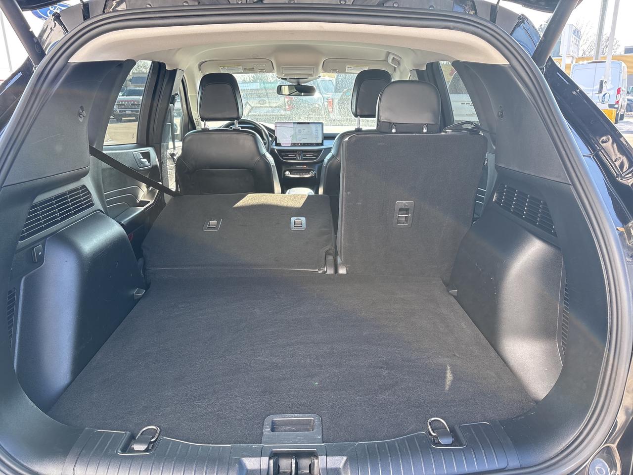 2023 Ford Escape Platinum Photo