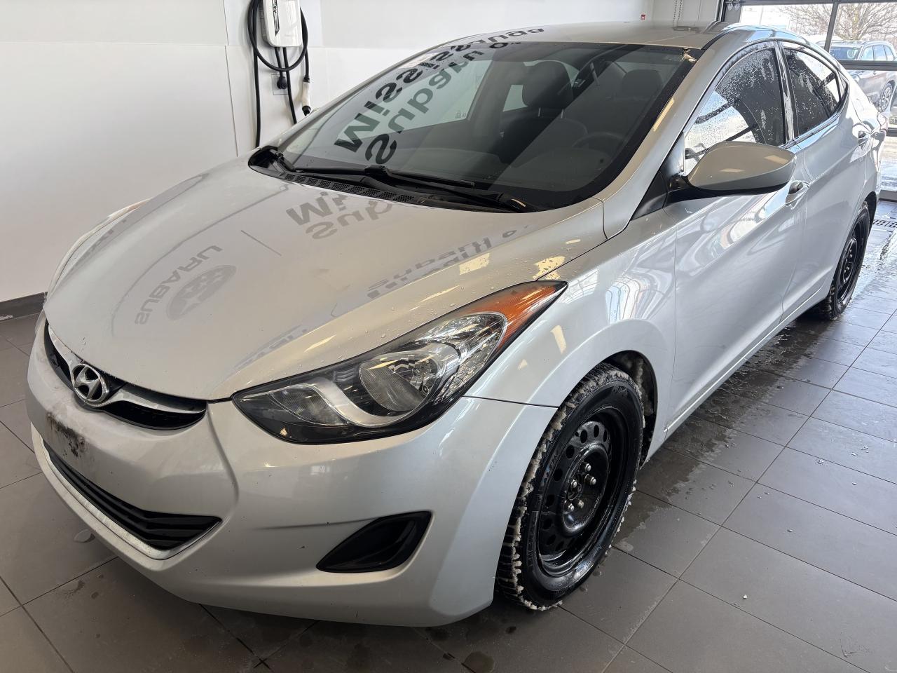 2013 Hyundai Elantra GL   AUTOMATIC 6 SPEED   SOLD AS IS Photo2