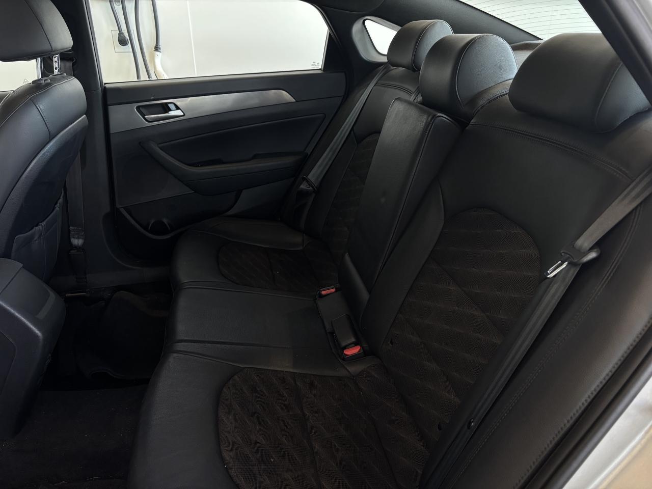 2019 Hyundai Sonata ESSENTIAL MODEL   2 SETS OF TIRES   SOLD AS IS Photo