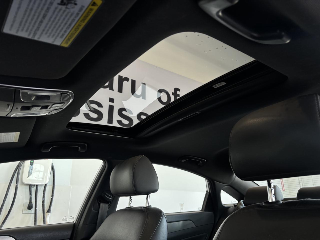 2019 Hyundai Sonata ESSENTIAL   2 SETS OF TIRES   SOLD AS-IS   SUNROOF Photo
