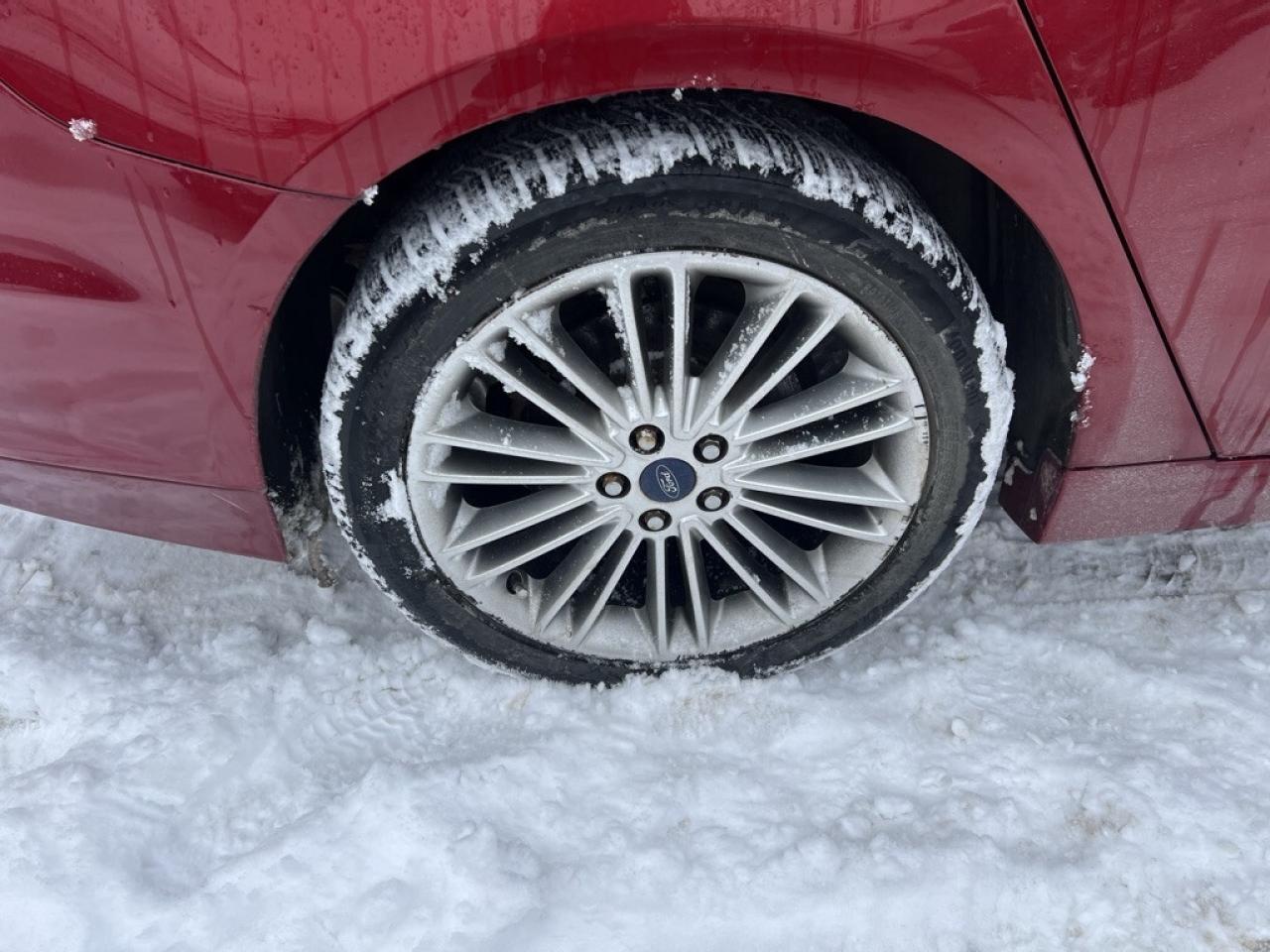 2014 Ford Fusion SE 4dr Front-wheel Drive Sedan Automatic Photo