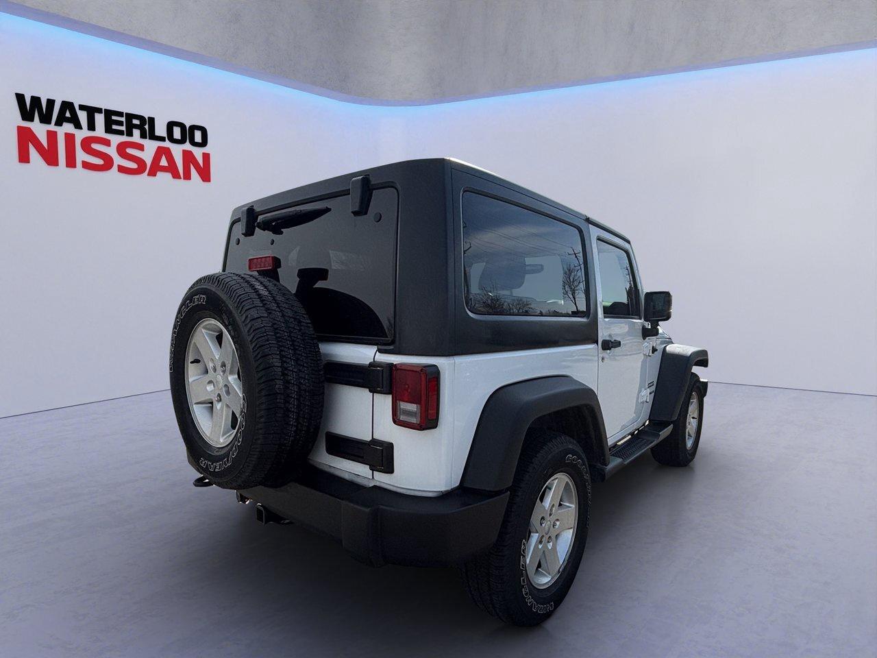 2015 Jeep Wrangler SPORT Photo4