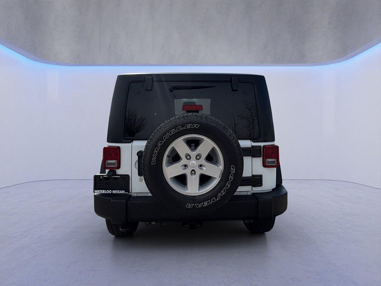 2015 Jeep Wrangler SPORT Photo3