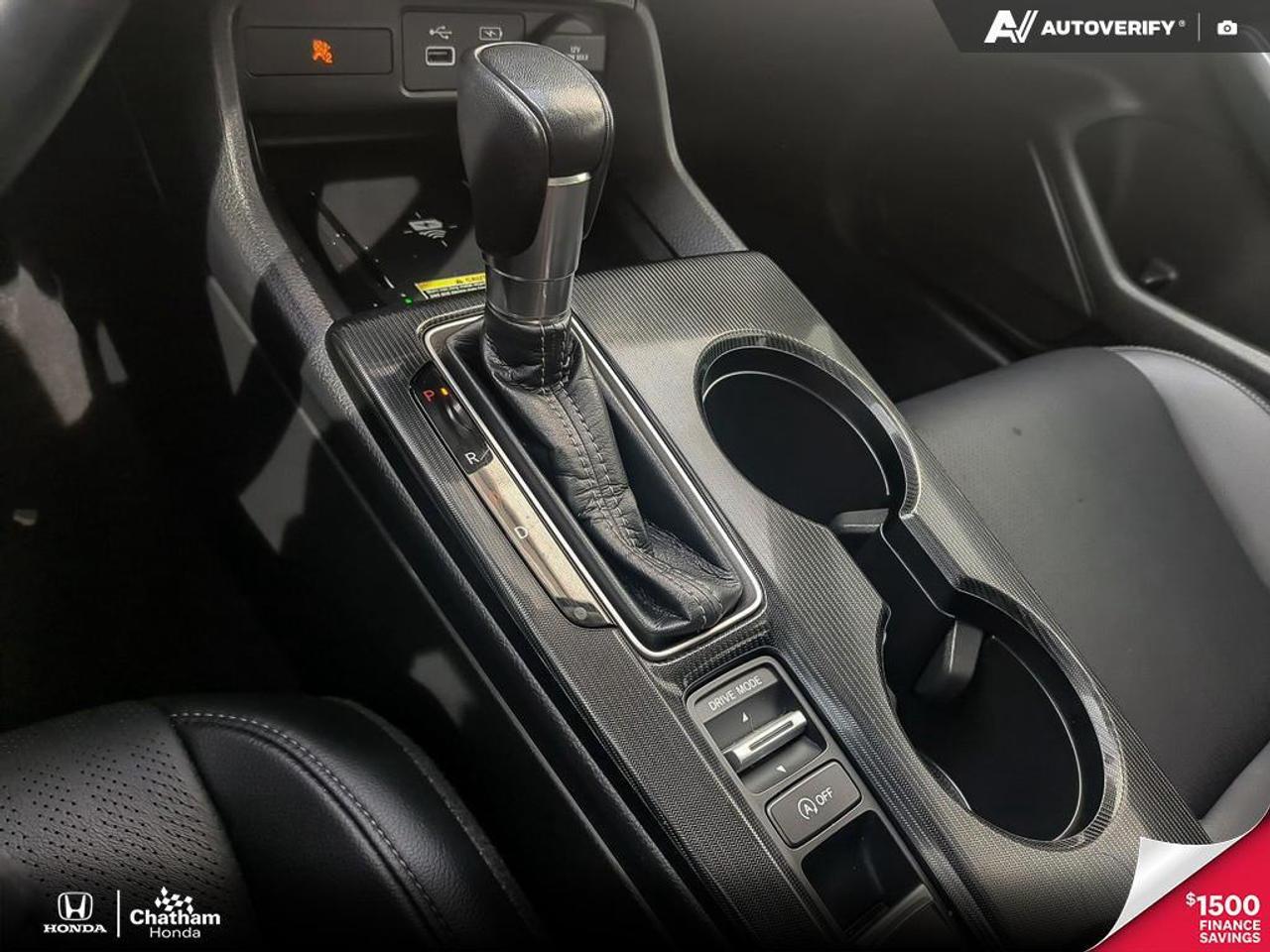 2022 Honda Civic Touring CVT Sedan Photo