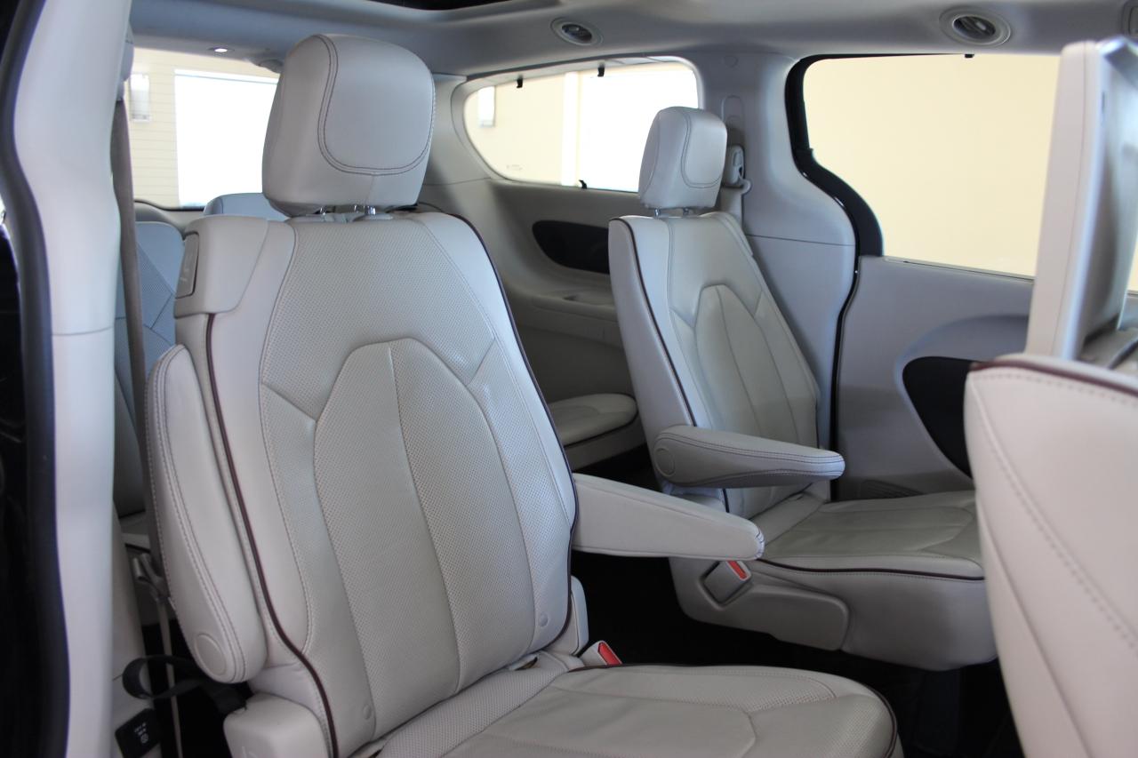 2017 Chrysler Pacifica Limited NAVI360CAM DVD PANOROOF! Photo4