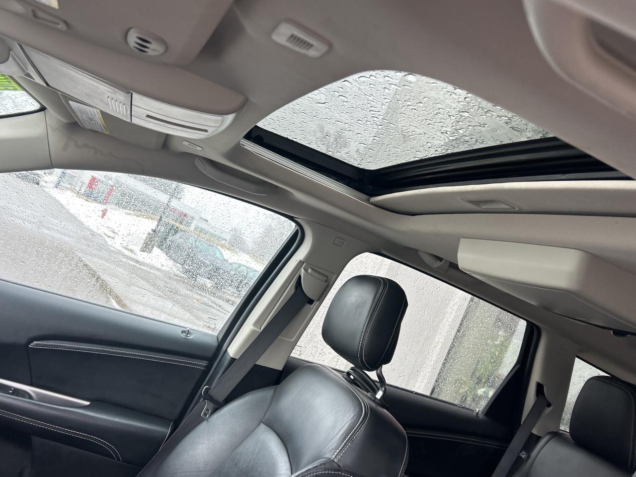 2018 Dodge Journey Crossroad   Leather   Sunroof   7 Passenger Photo