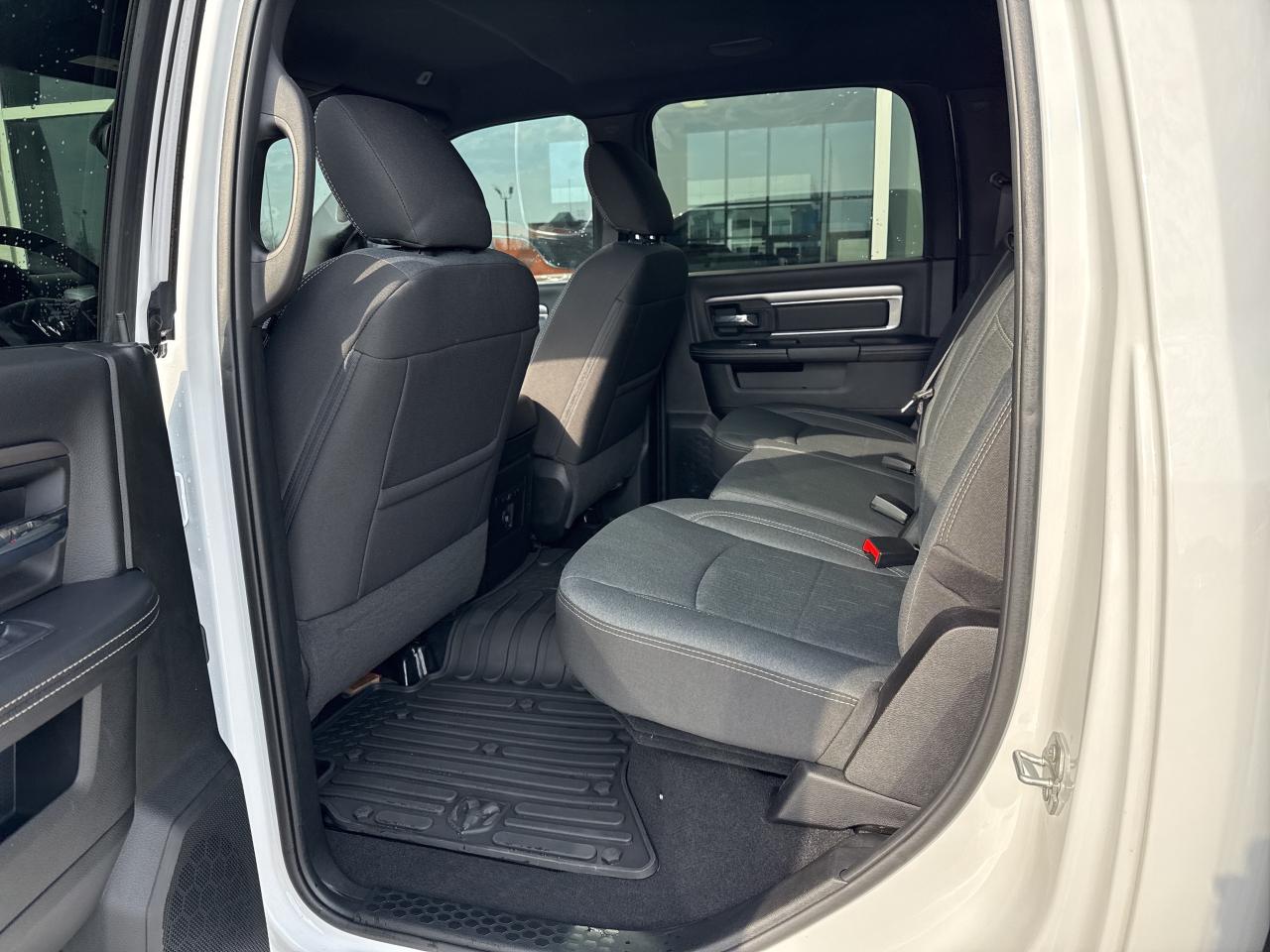 2023 RAM 1500 Classic WARLOCK Photo