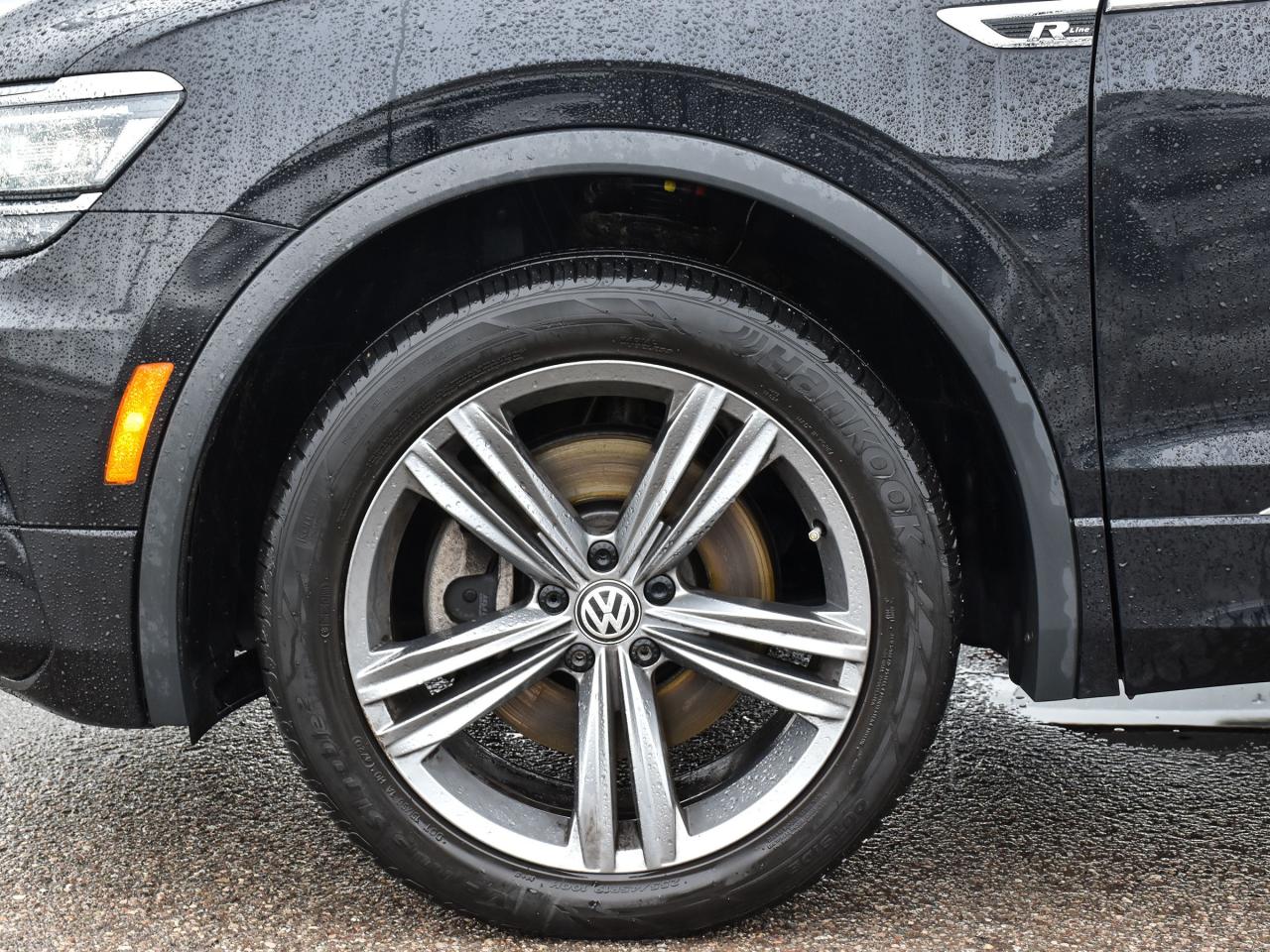 2021 Volkswagen Tiguan 4Motion "R-LINE" Photo