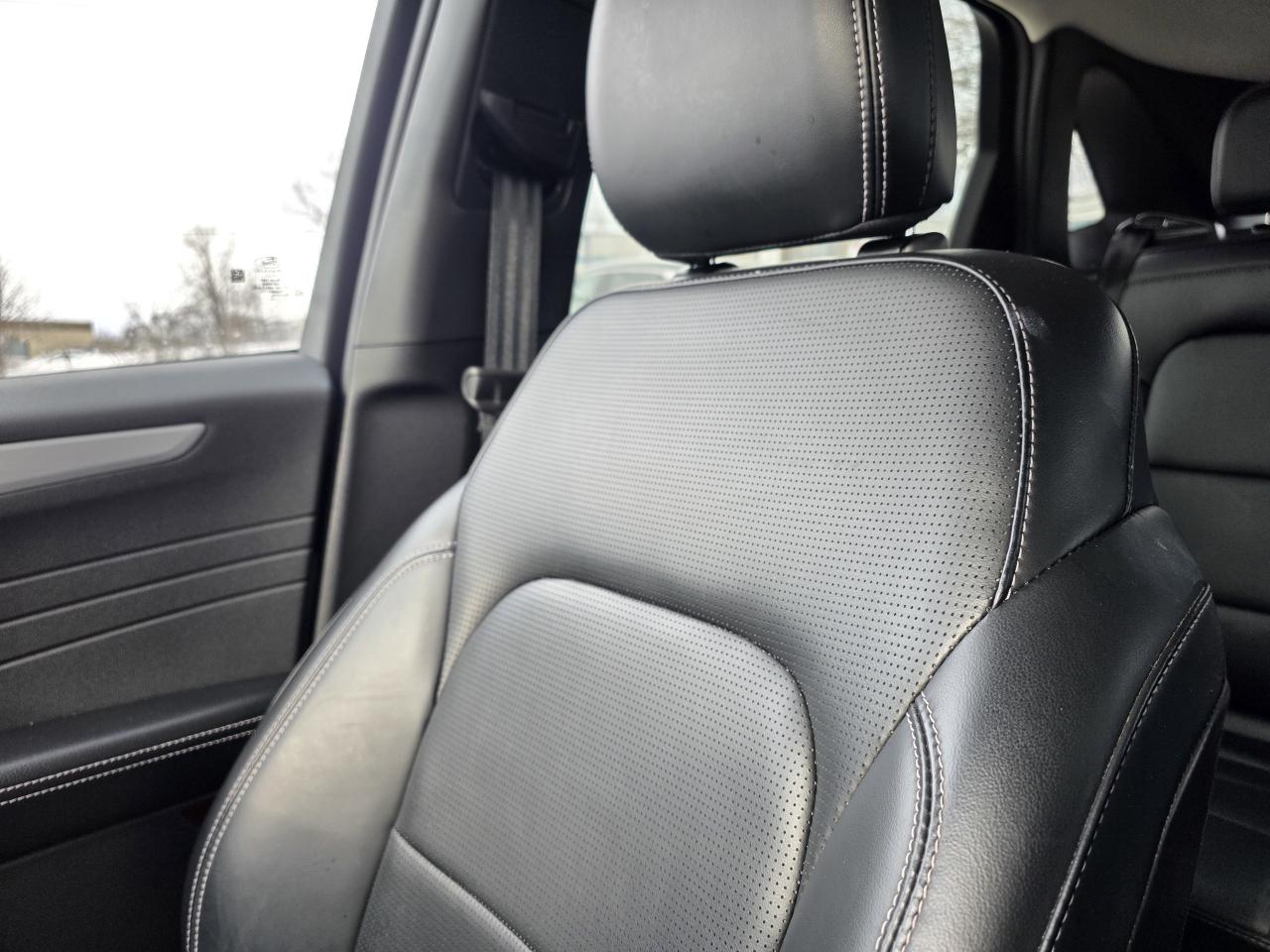 2025 Ford Escape Platinum Photo