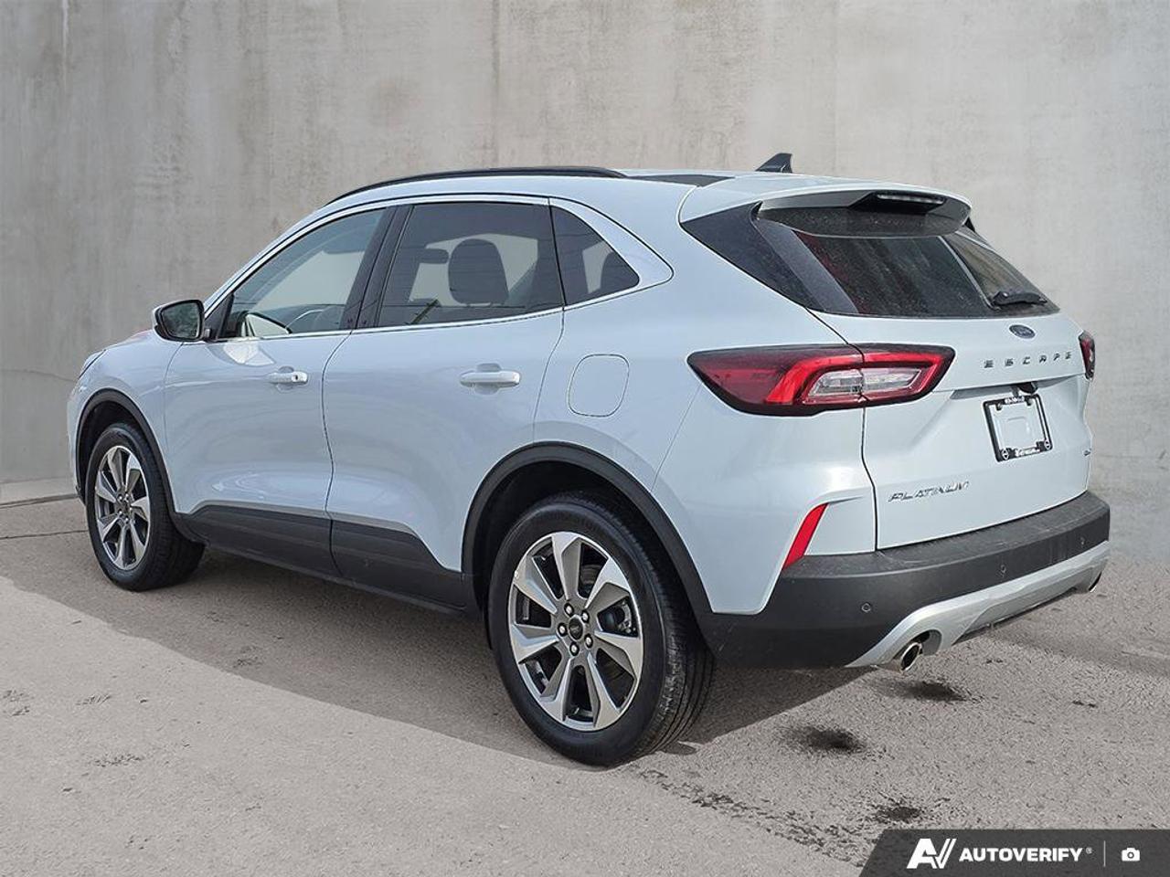 2025 Ford Escape Platinum AWD | Photo2